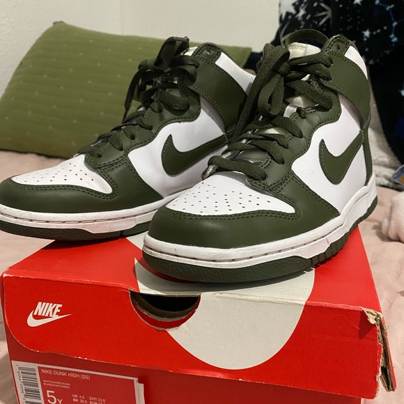 Army green Nike dunks - Picture 4 of 5